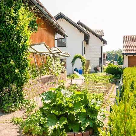 Lovely In With Furnished Garden And Bbq شقة *