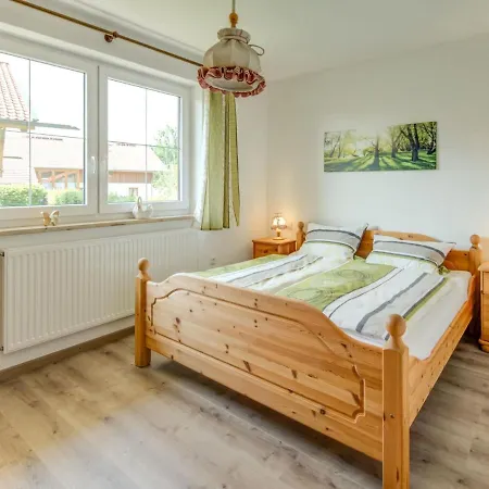 Lovely In With Furnished Garden And Bbq شقة Wildsteig