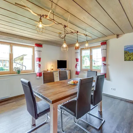 Lovely In With Furnished Garden And Bbq *